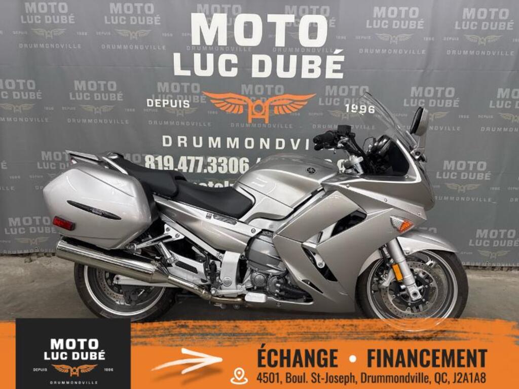 Moto tourisme Yamaha 2011 à vendre