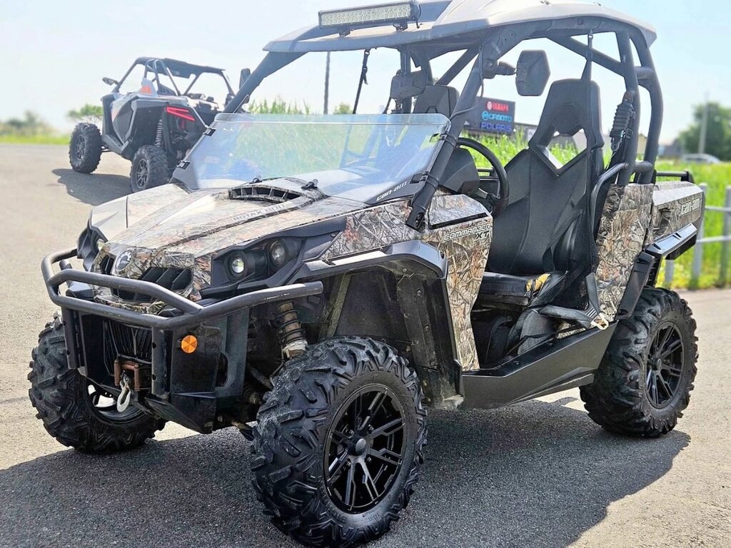 VTT Côte-à-côte Can-Am Commander 2012 à vendre