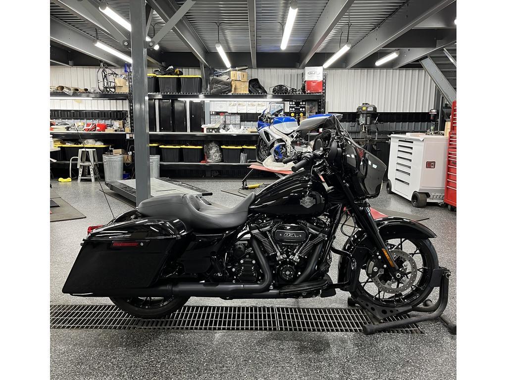 Moto routière/cruiser Harley-Davidson 2022 à vendre