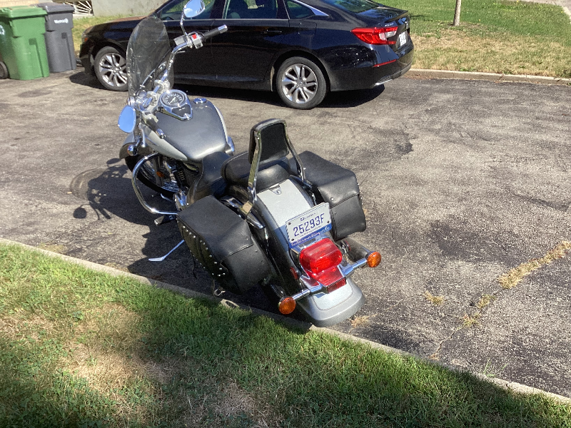 Moto Suzuki VL 800 Velusia 800cc 2003 à vendre