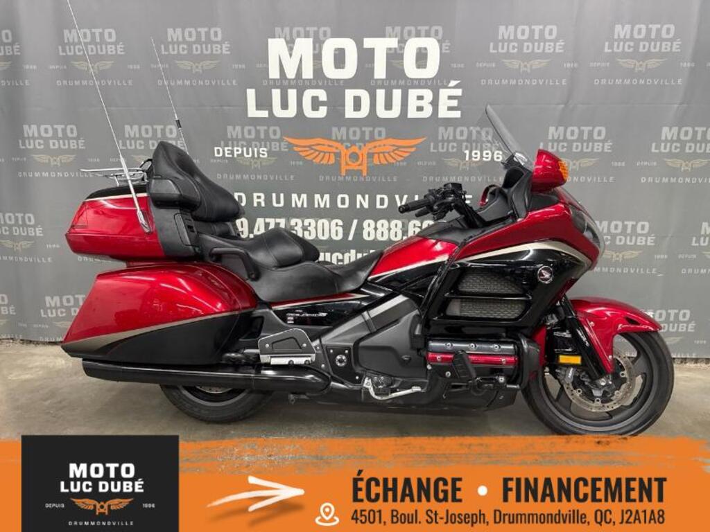 Moto tourisme Honda 2015 à vendre