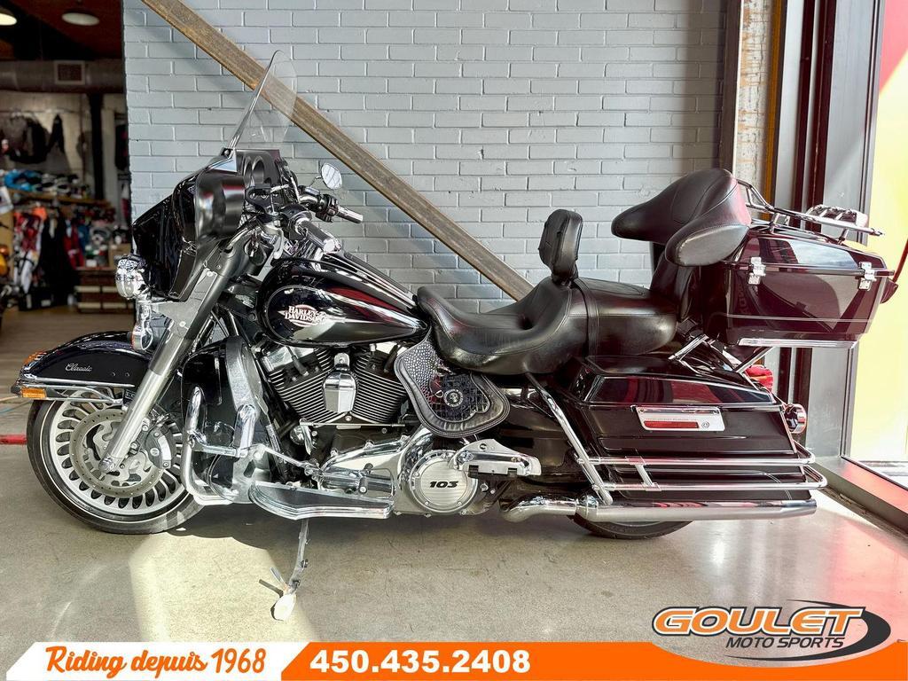 Moto routière/cruiser Harley-Davidson  2012 à vendre
