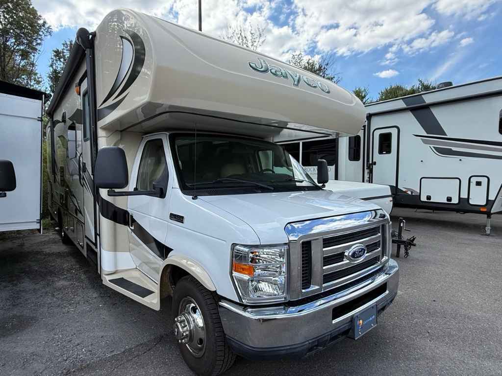 VR Classe C Jayco 2015 à vendre