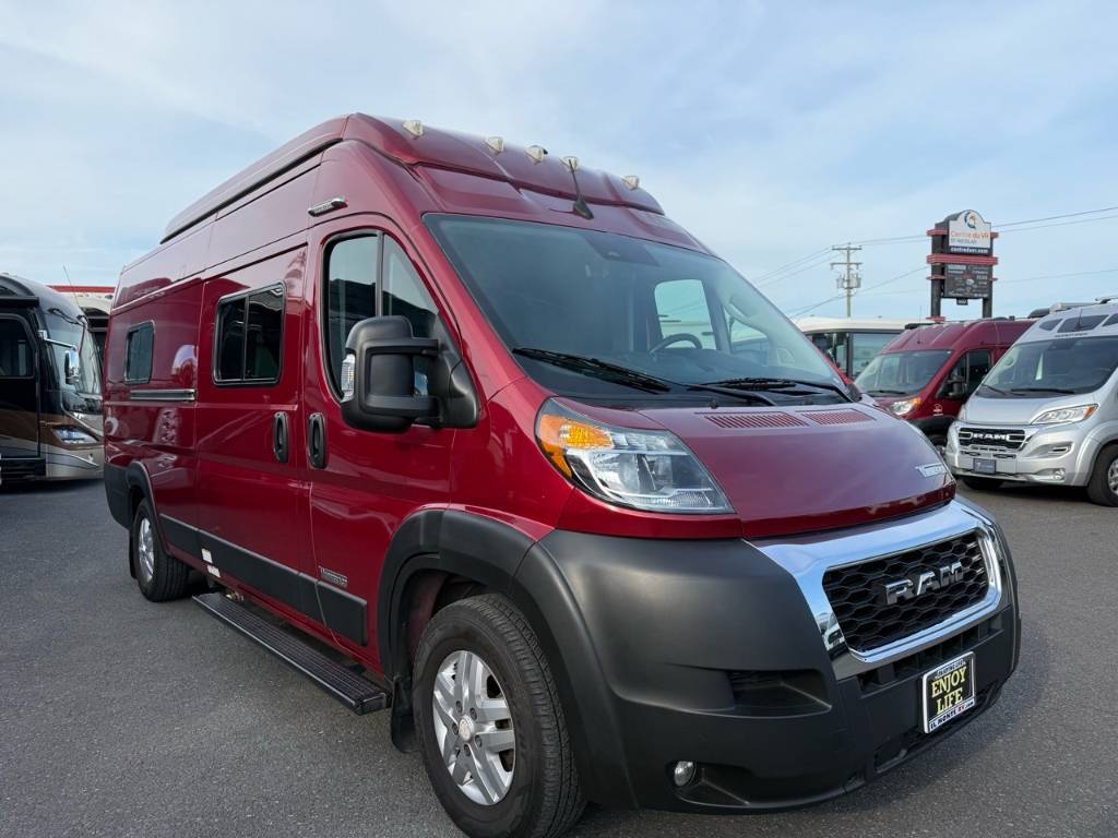 VR Classe B Winnebago  2023 à vendre
