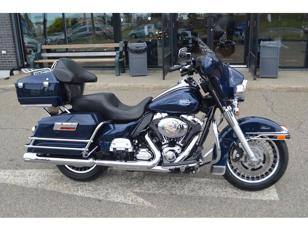 Moto tourisme Harley-Davidson 2013 à vendre