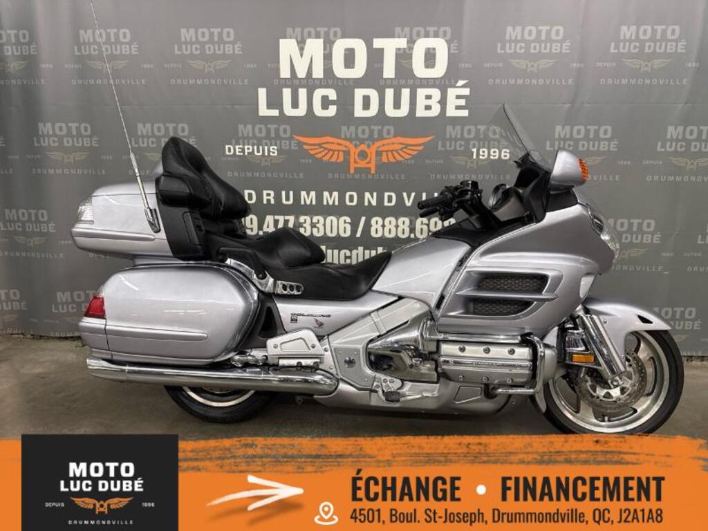 Moto tourisme Honda 2009 à vendre