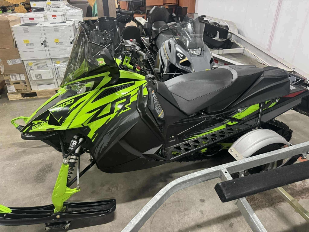 Motoneige Arctic Cat  2023 à vendre