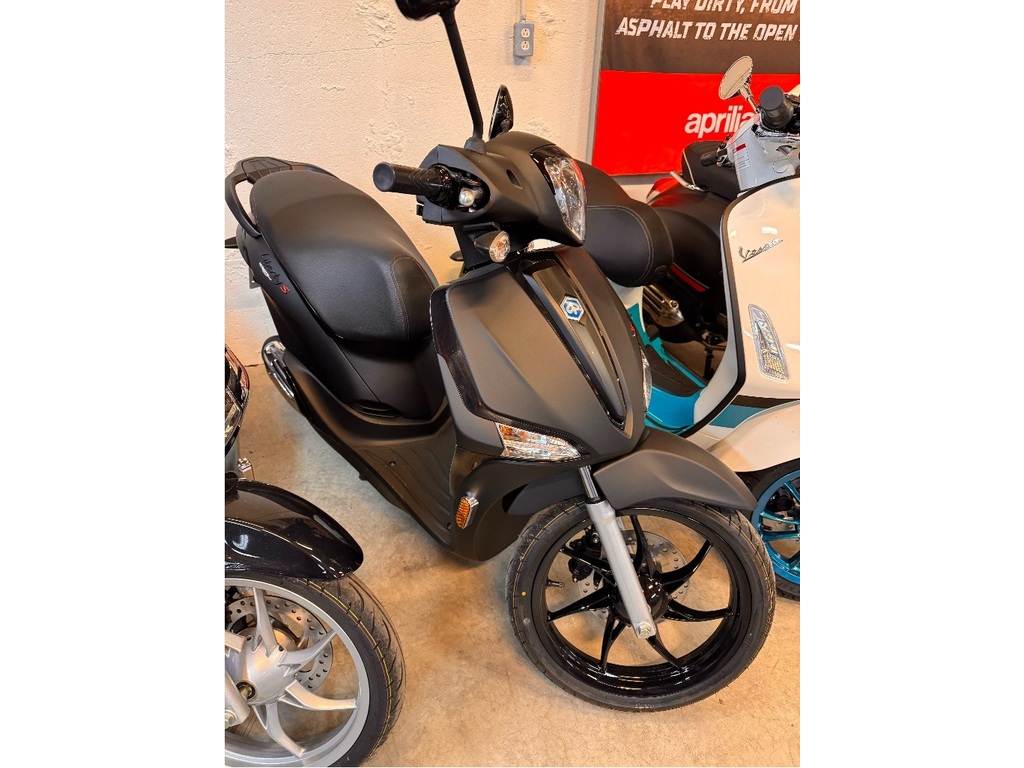 Scooter Piaggio 2024 à vendre