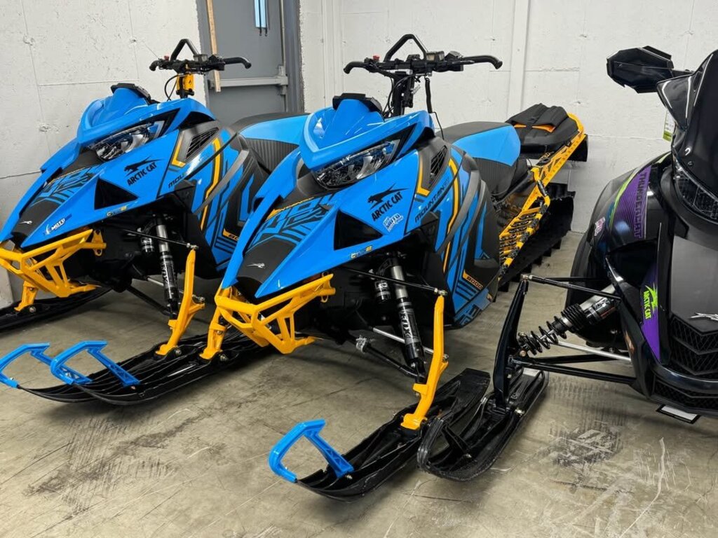 Motoneige Arctic Cat  2023 à vendre
