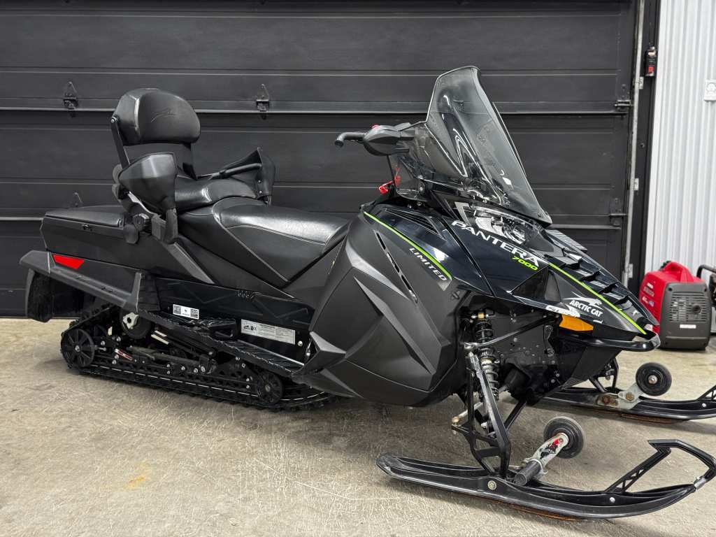 Motoneige Arctic Cat  2019 à vendre