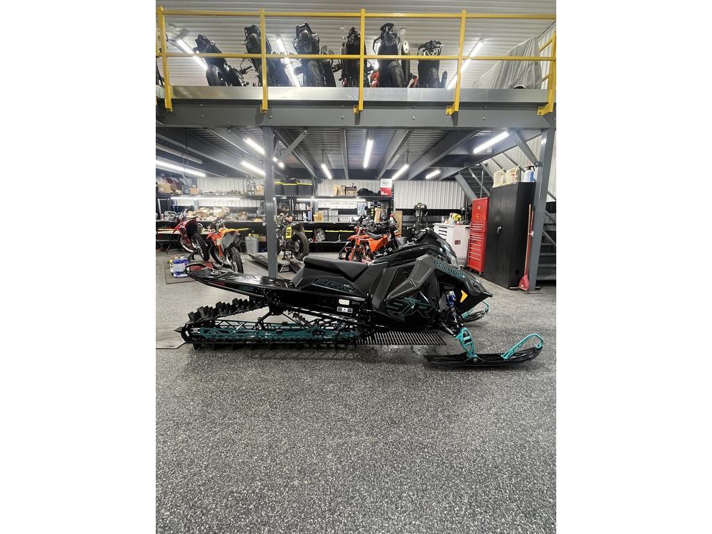 Motoneige Polaris  2024 à vendre