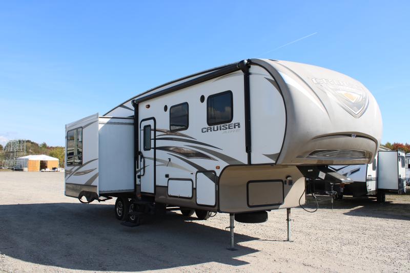 Caravane à sellette Crossroads  2014 à vendre
