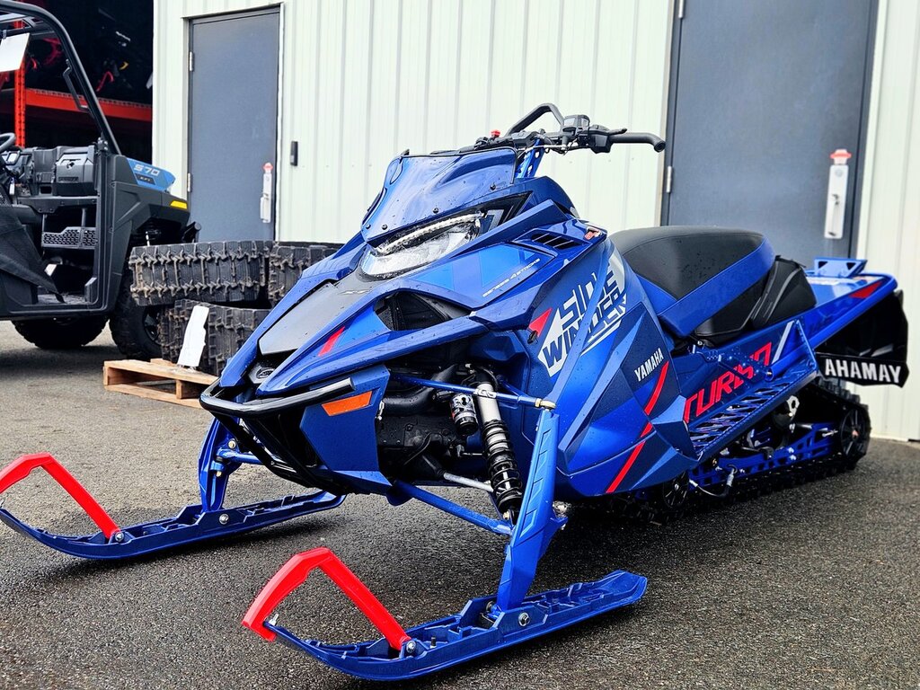 Motoneige Yamaha 2023 à vendre