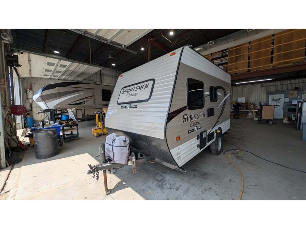 Roulotte Sportsmen  2018 à vendre