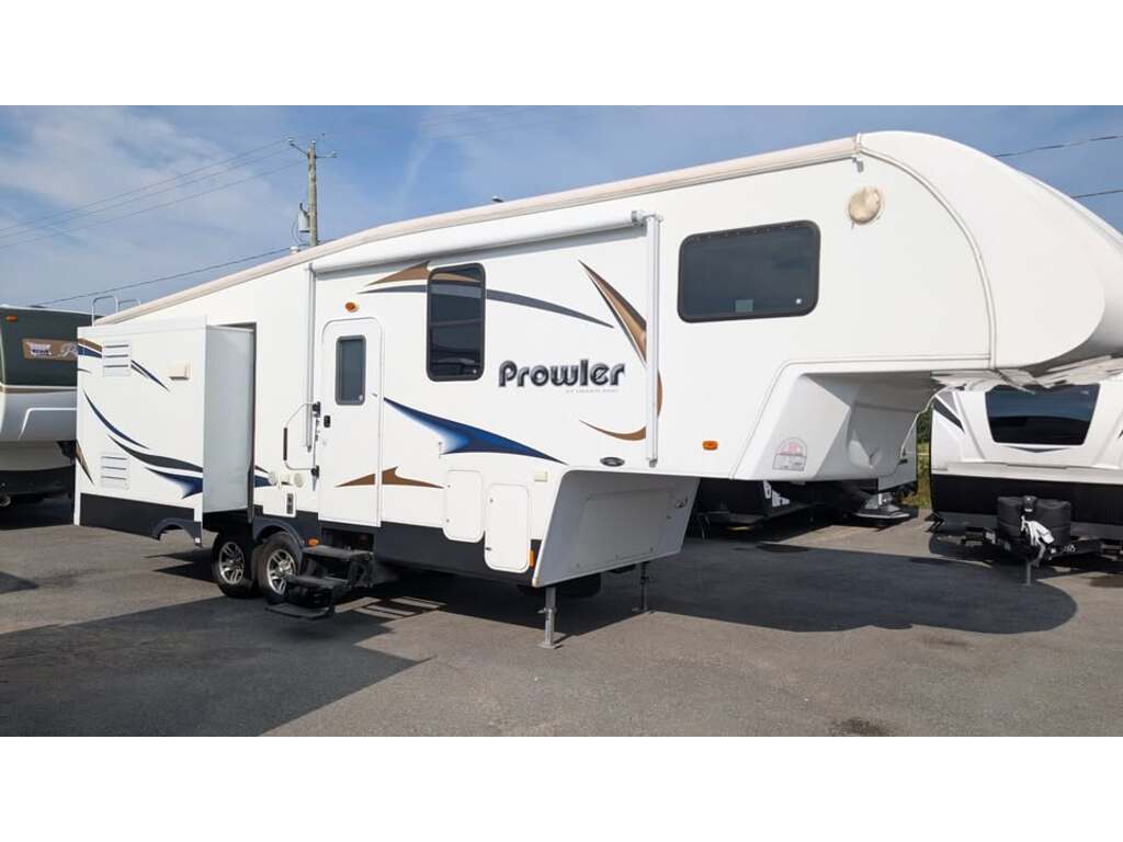 Caravane à sellette Prowler 2011 à vendre