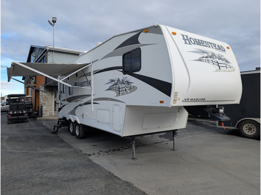 Caravane à sellette Homestead  2009 à vendre