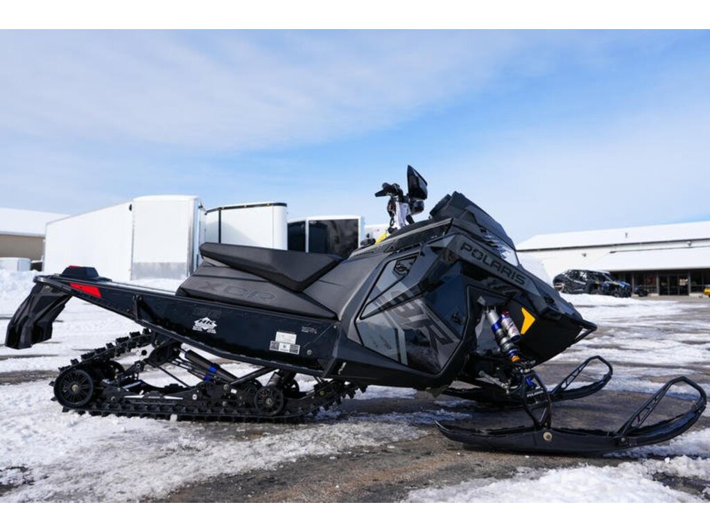 Motoneige Polaris 2025 à vendre