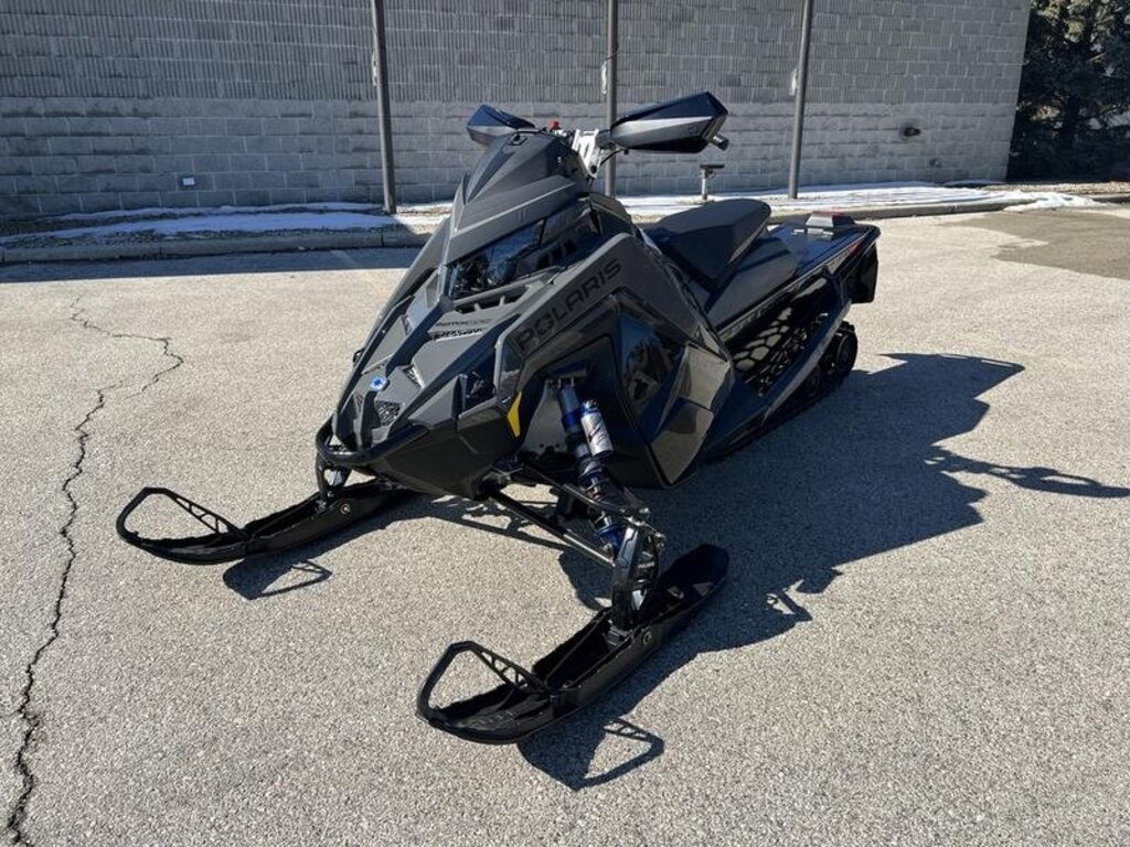 Motoneige Polaris 2025 à vendre