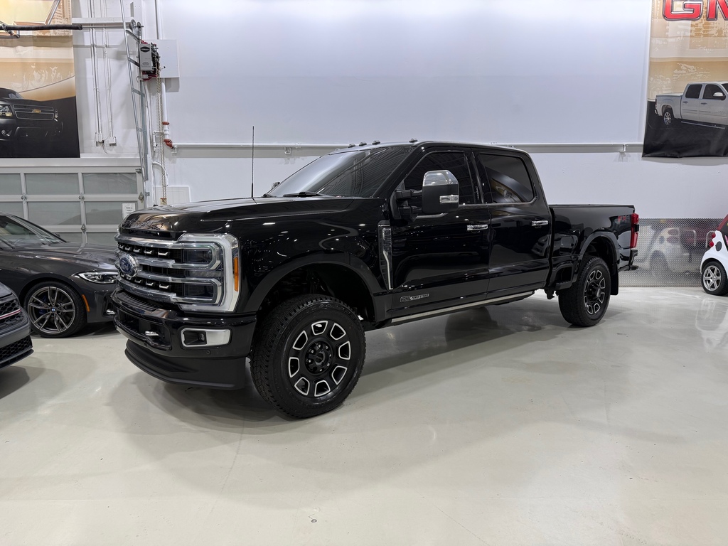 Camion Ford F-250 2023 à vendre