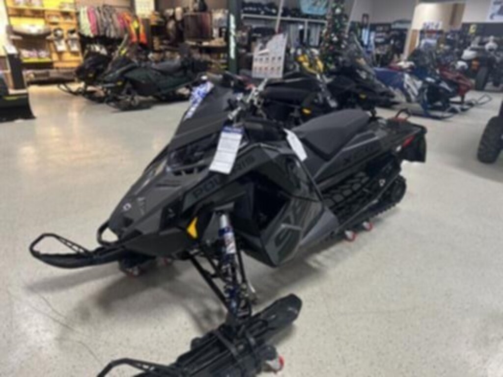 Motoneige Polaris 2025 à vendre