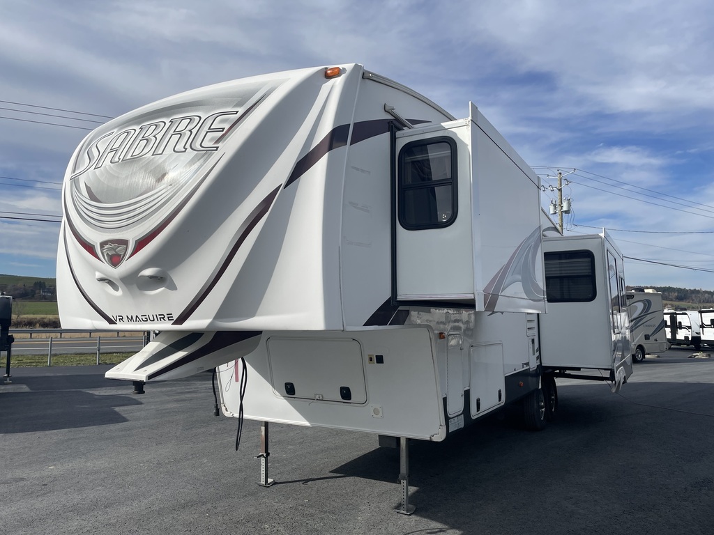 Caravane à sellette Sabre  2012 à vendre