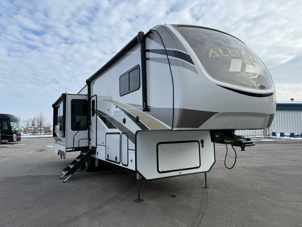 Caravane à sellette Alliance  2021 à vendre