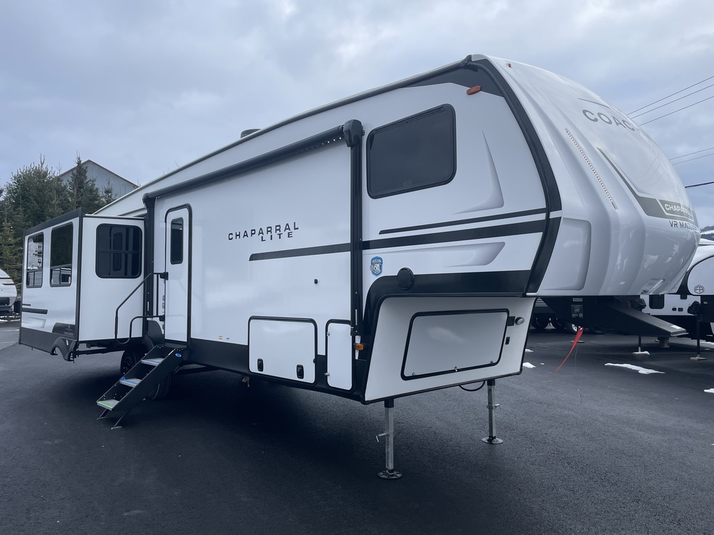 Caravane à sellette Chaparral  2026 à vendre