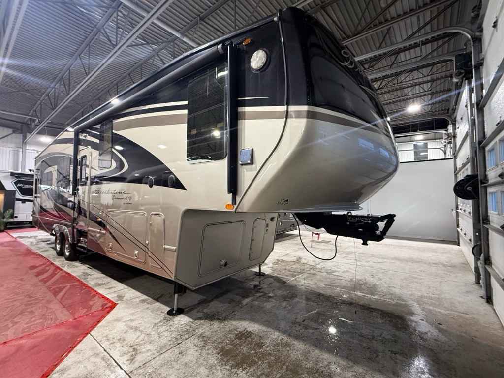 Caravane à sellette Forest River  2013 à vendre