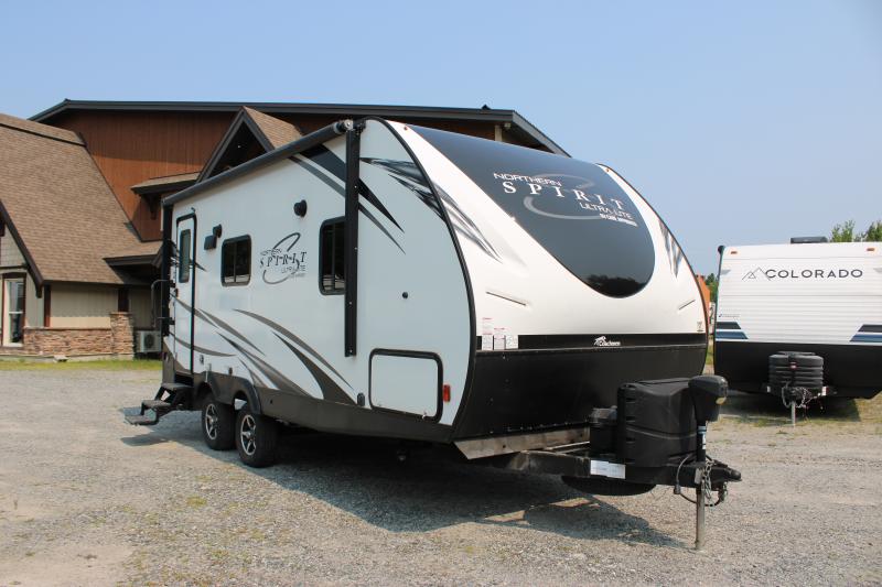 Travel Trailer Coachmen  2020 à vendre