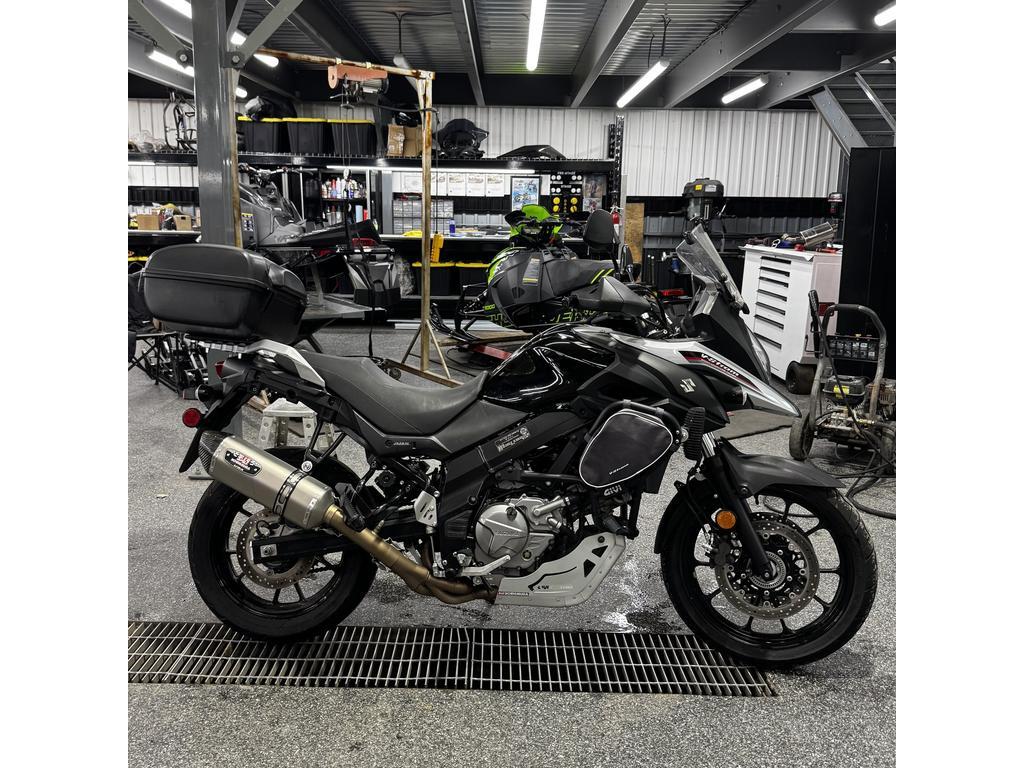 Moto routière/cruiser Suzuki  2017 à vendre