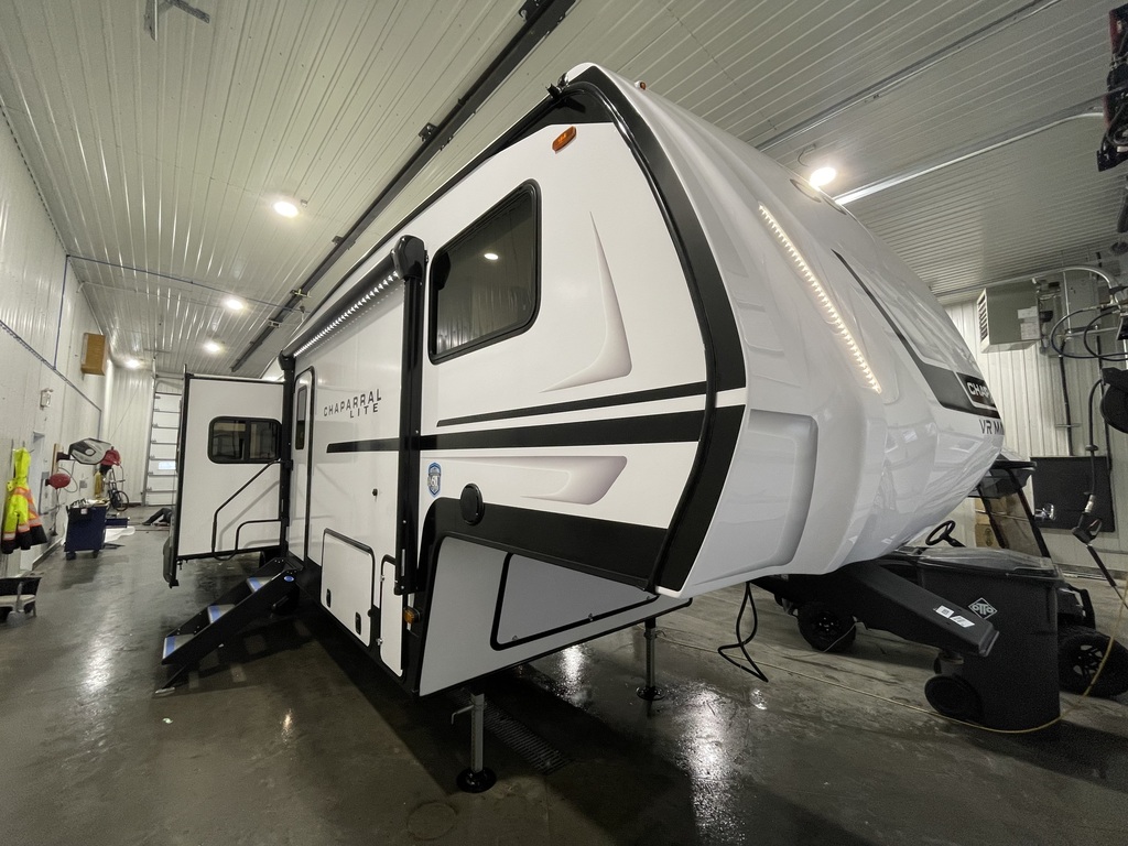 Caravane à sellette Chaparral  2026 à vendre