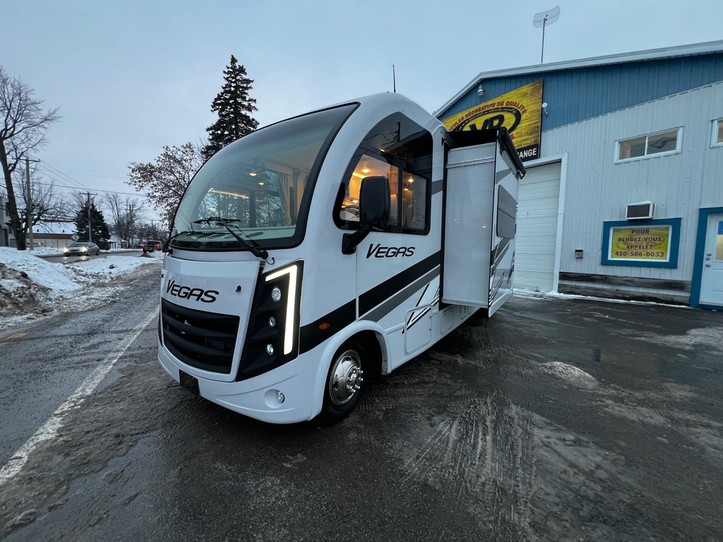 VR Classe A Thor Motor Coach  2026 à vendre