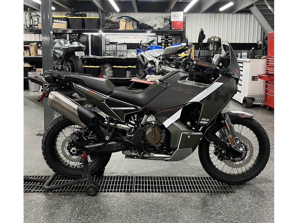 Moto double usage Husqvarna  2025 à vendre