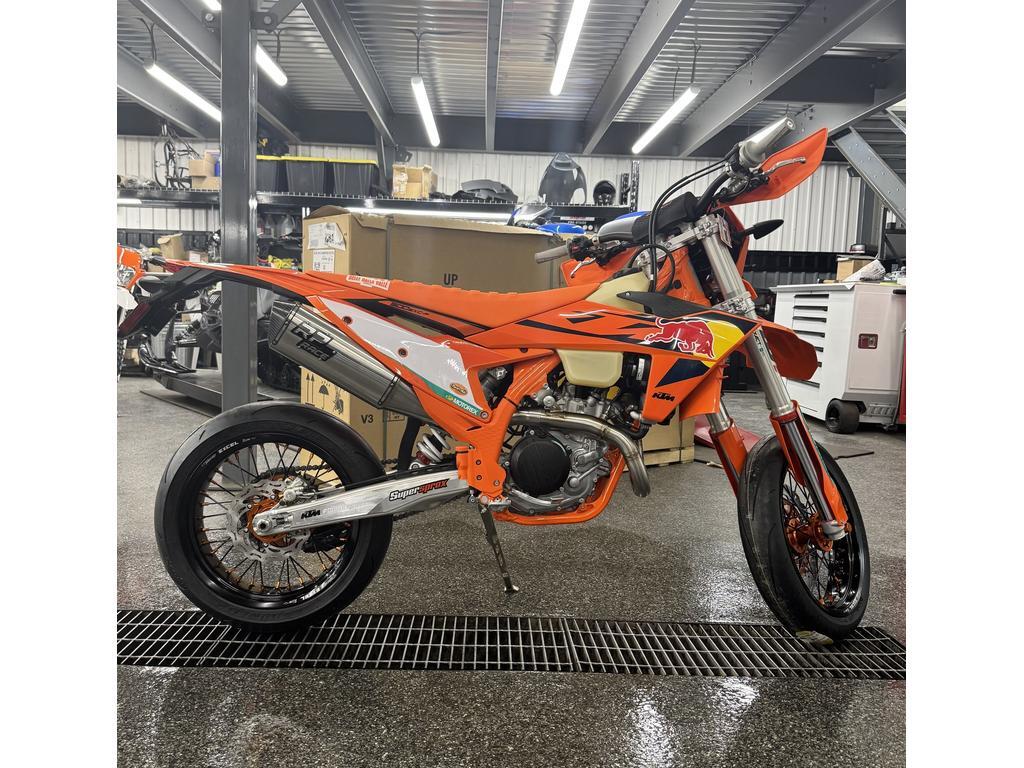 Moto double usage KTM  2025 à vendre
