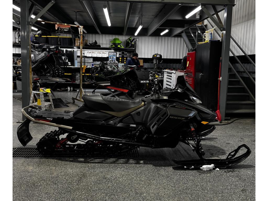 Motoneige Bombardier  2022 à vendre