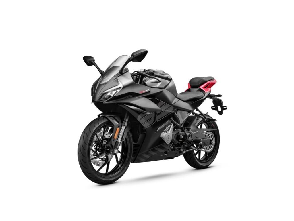 Moto routière/cruiser CFMOTO  2026 à vendre