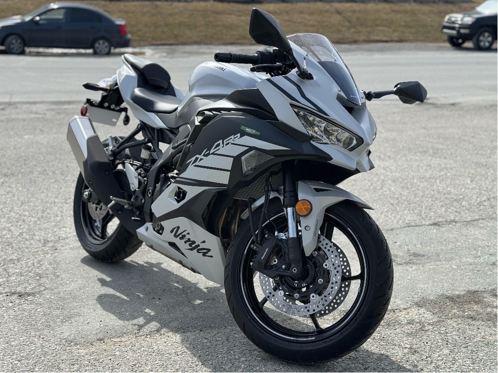 Moto routière/cruiser Kawasaki  2025 à vendre