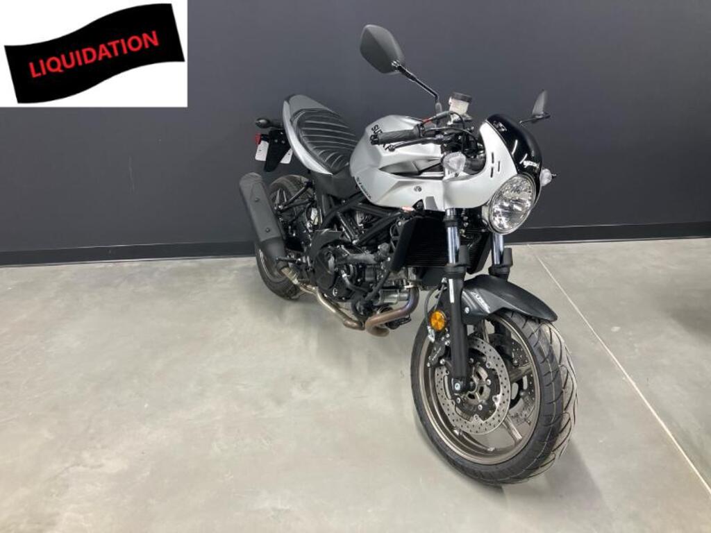 Moto routière/cruiser Suzuki  2023 à vendre