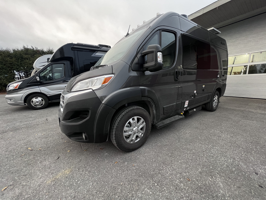 VR Classe B Thor Motor Coach  2024 à vendre