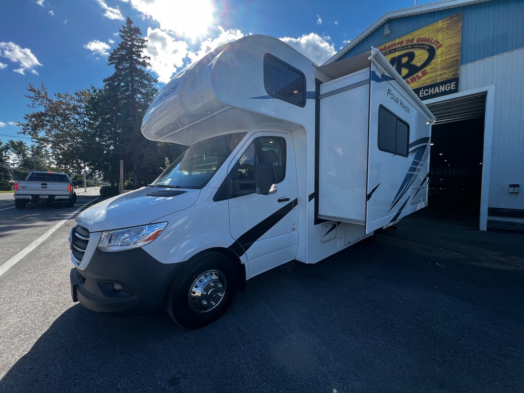 VR Classe C Thor Motor Coach  2024 à vendre