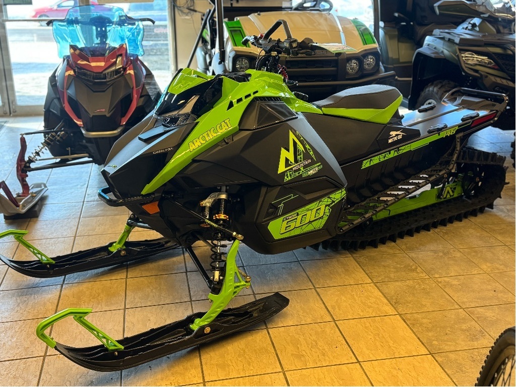 Motoneige Arctic Cat  2025 à vendre