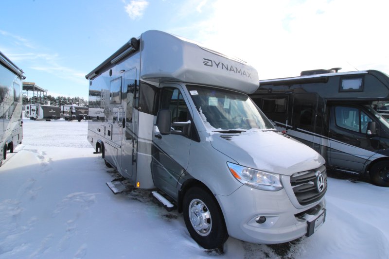 Class C Motorhome Dynamax  2026 à vendre