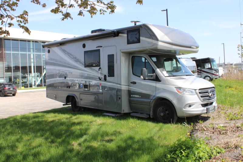 Class C Motorhome Dynamax  2025 à vendre