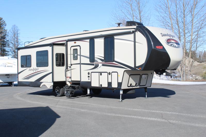 Caravane à sellette Forest River  2017 à vendre