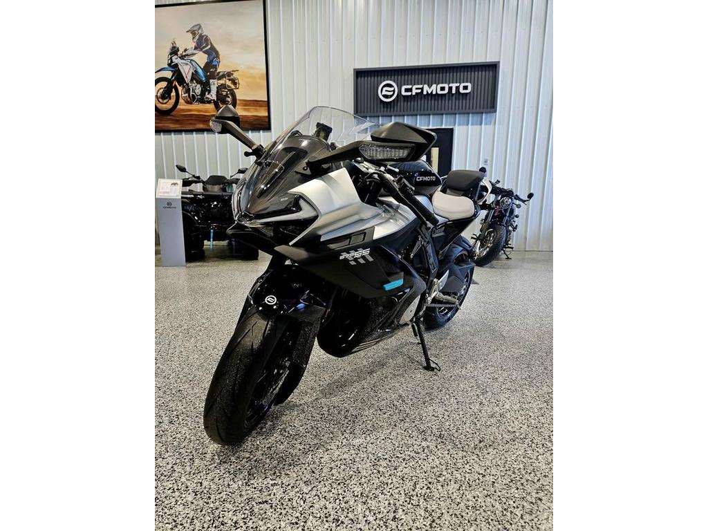 Autres Moto CFMOTO 675SS 2026 à vendre