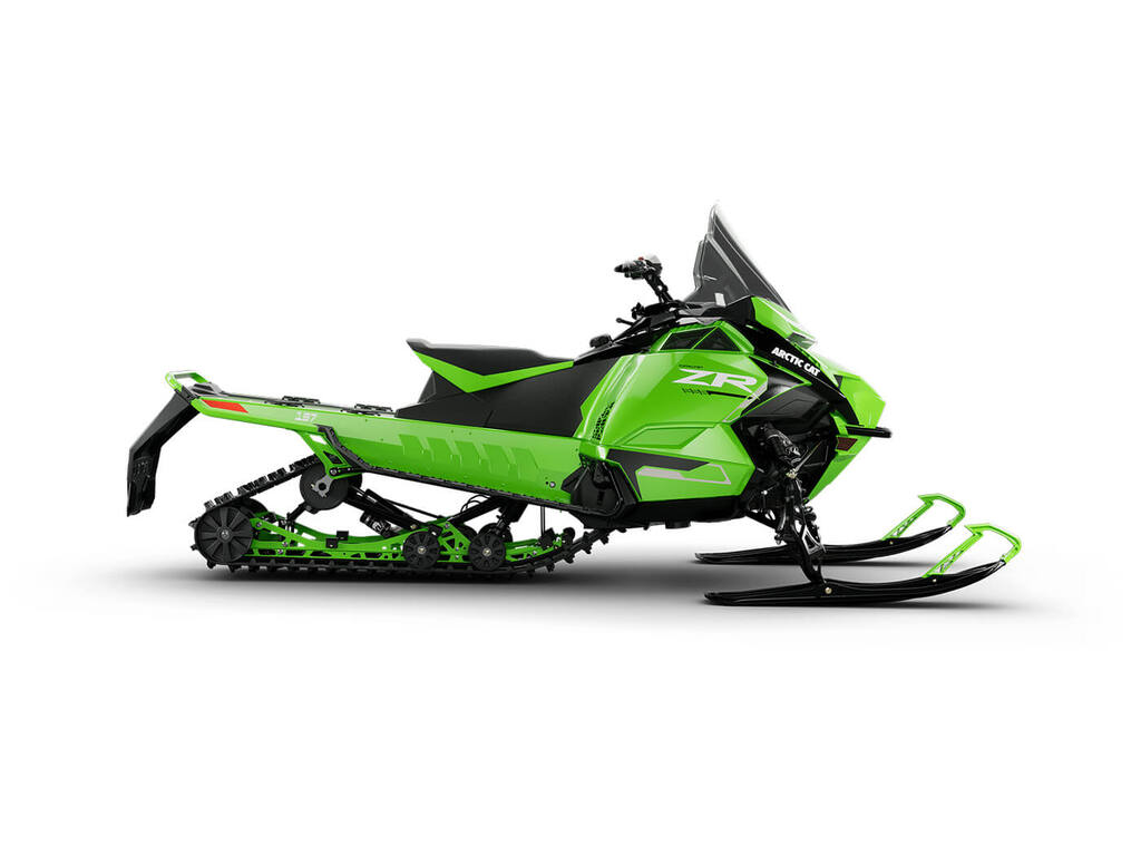 Motoneige Arctic Cat  2027 à vendre