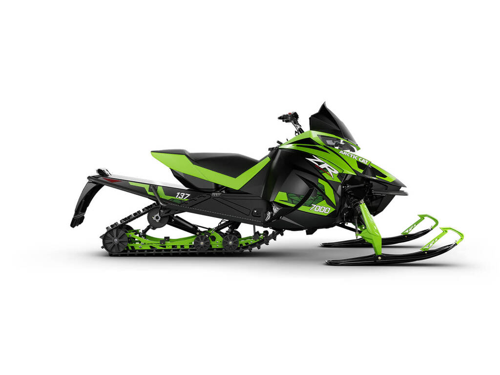 Motoneige Arctic Cat  2027 à vendre