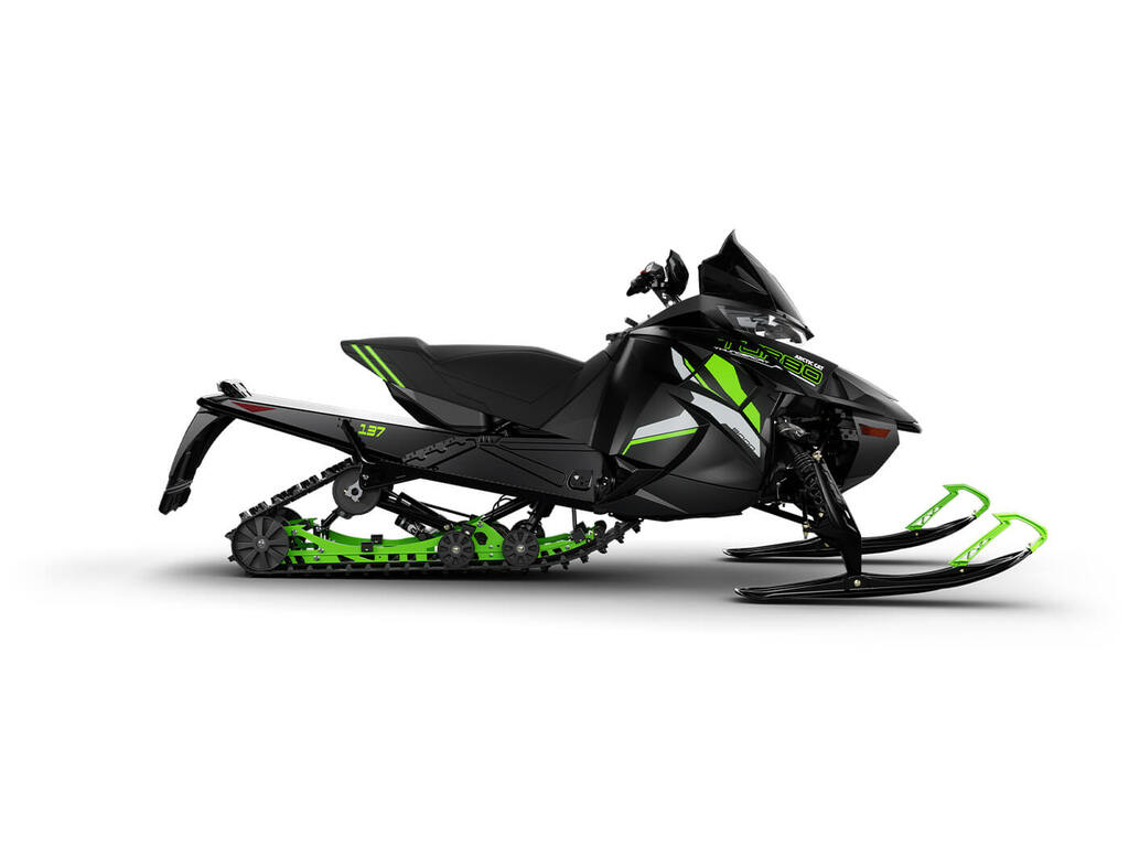 Motoneige Arctic Cat  2027 à vendre