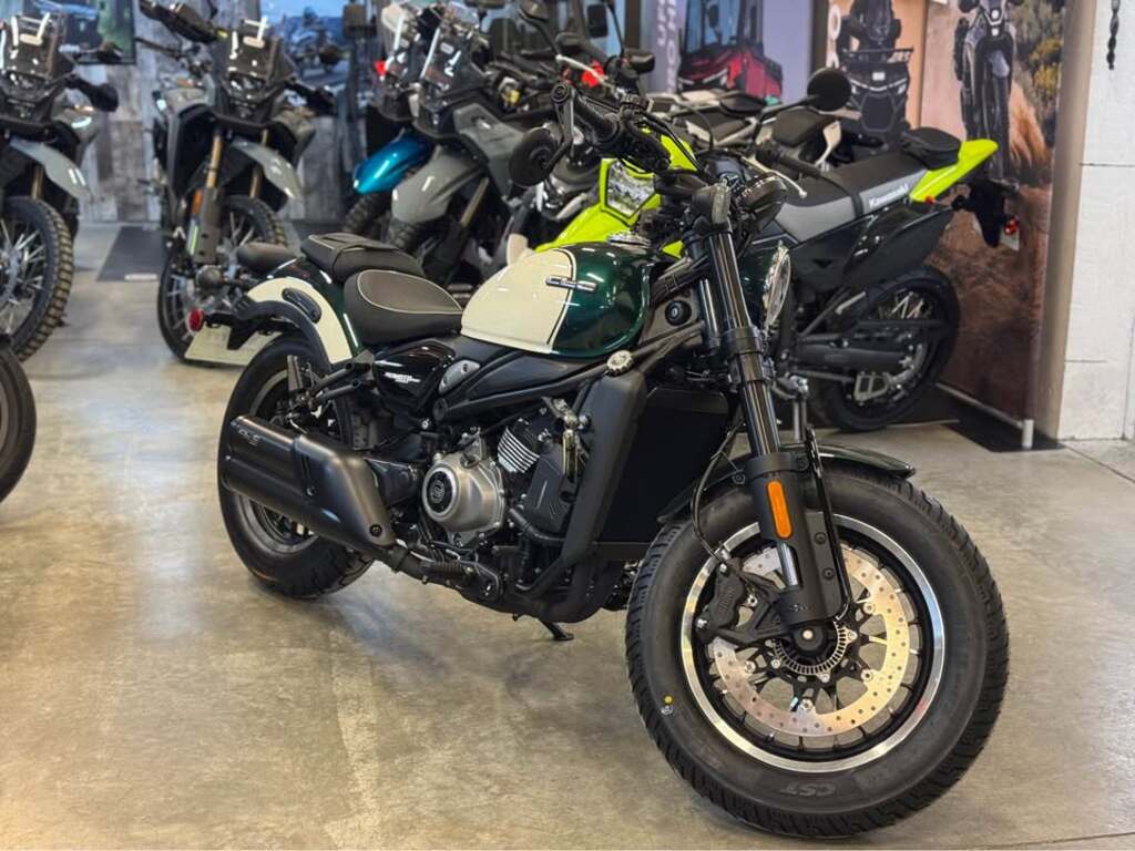 Moto routière/cruiser CFMOTO  2026 à vendre