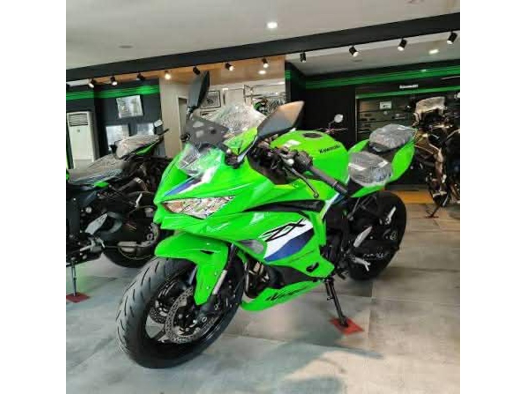 Moto routière/cruiser Kawasaki  2026 à vendre